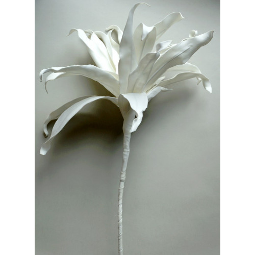 Kwiat sztuczny - biały